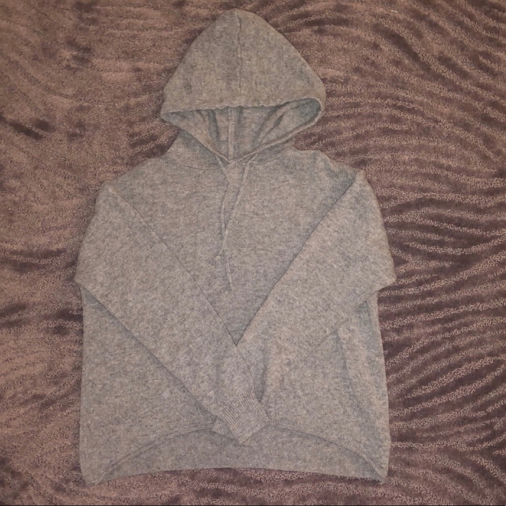 Small Gray Sweater with Hood